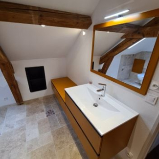 Salle de bain moderne bois