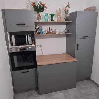 cuisine grise et bois