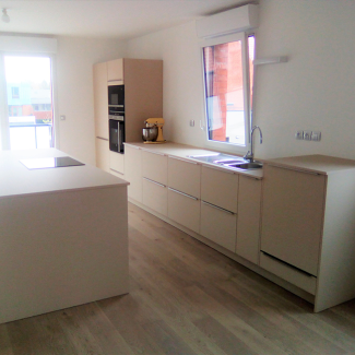 cuisine crème et blanche