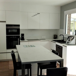 Cuisine blanche brillante