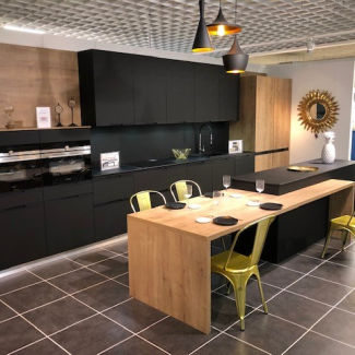 Cuisine noire et bois