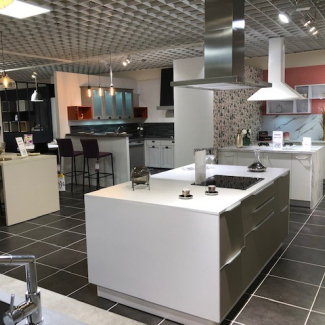 Cuisine blanche et taupe