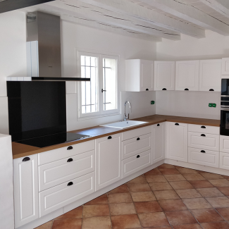 Cuisine blanche et bois